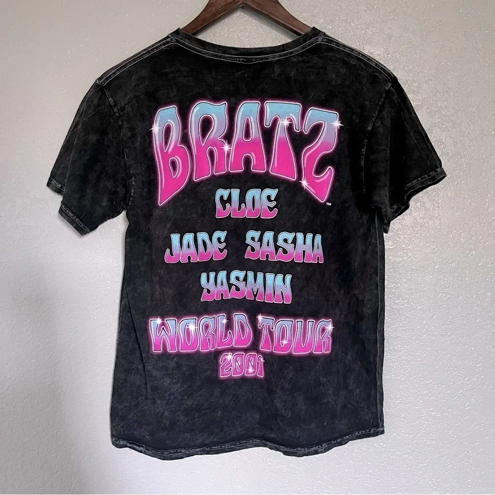 BRATZ 2007 World Tour Graphic Tee Size XS